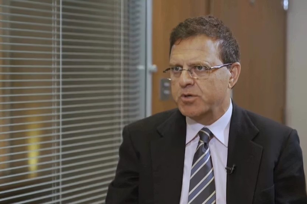 عمر زاخېلوال: د سیاسي ترینګلتیا له امله هېڅ هېواد د بل هېواد د ټرانزیټ حق نه شي اخېستی