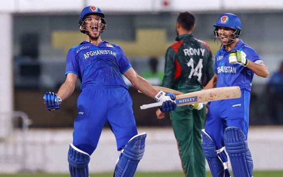 تیم کریکت الف افغانستان با حفظ چهار ویکت، بنگلادیش را نیز شکست داد و صدرنشین شد
