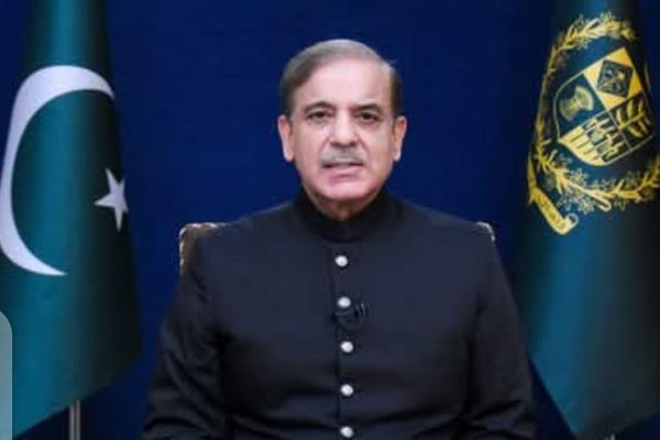 شهباز شریف:پاکستان د سولې خبرو د بل پړاو کوربتوب ته چمتو دی