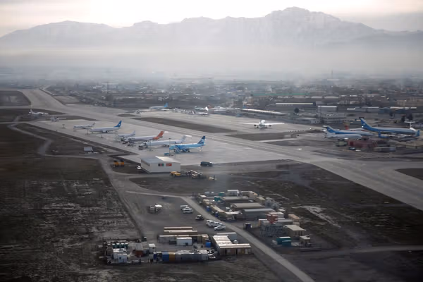 سویس یو بل « مجرم» افغان کابل ته استولی