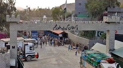 منابع از بازگشایی گذرگاه تورخم برای تردد مسافران خبر دادند