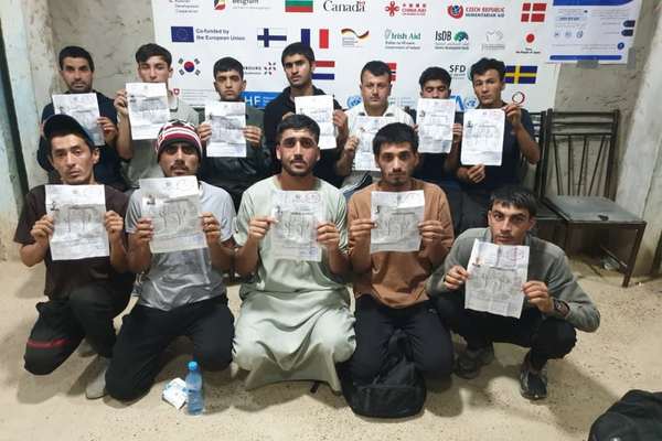 ۲۸۷ زندانی افغان از زندانهای پاکستان و عراق آزاد شدند