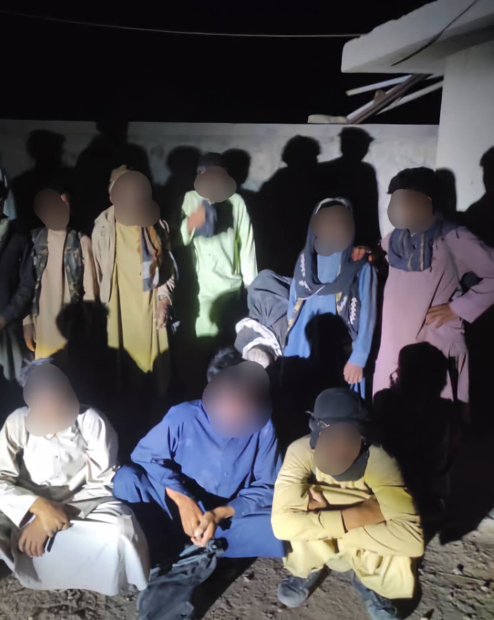 د هرات په ګلران ولسوالۍ کې ۸۶ تنه ایران ته د غیر قانوني تګ په تور نیول شوي