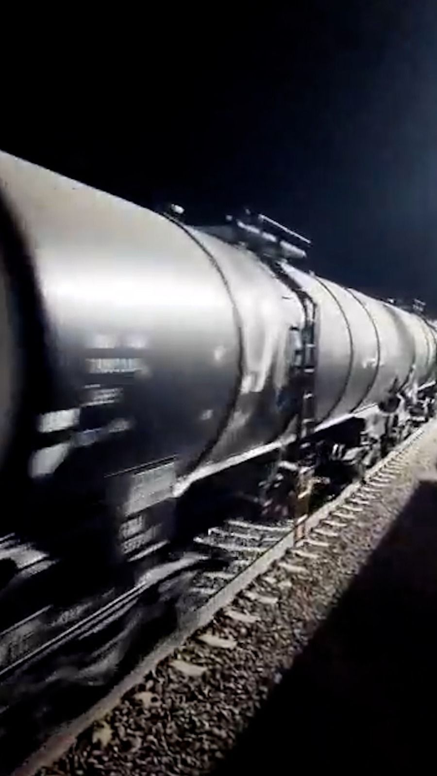 Afghanistan Receives First Diesel Fuel Shipment Via Khaf–Herat Railway