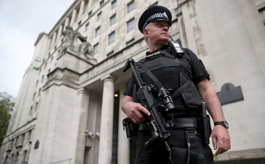 ګارډین: په افغانستان کې د بریتانوي پوځ د جنګي جرمونو څېړل ښايي یو کال وځنډېږي