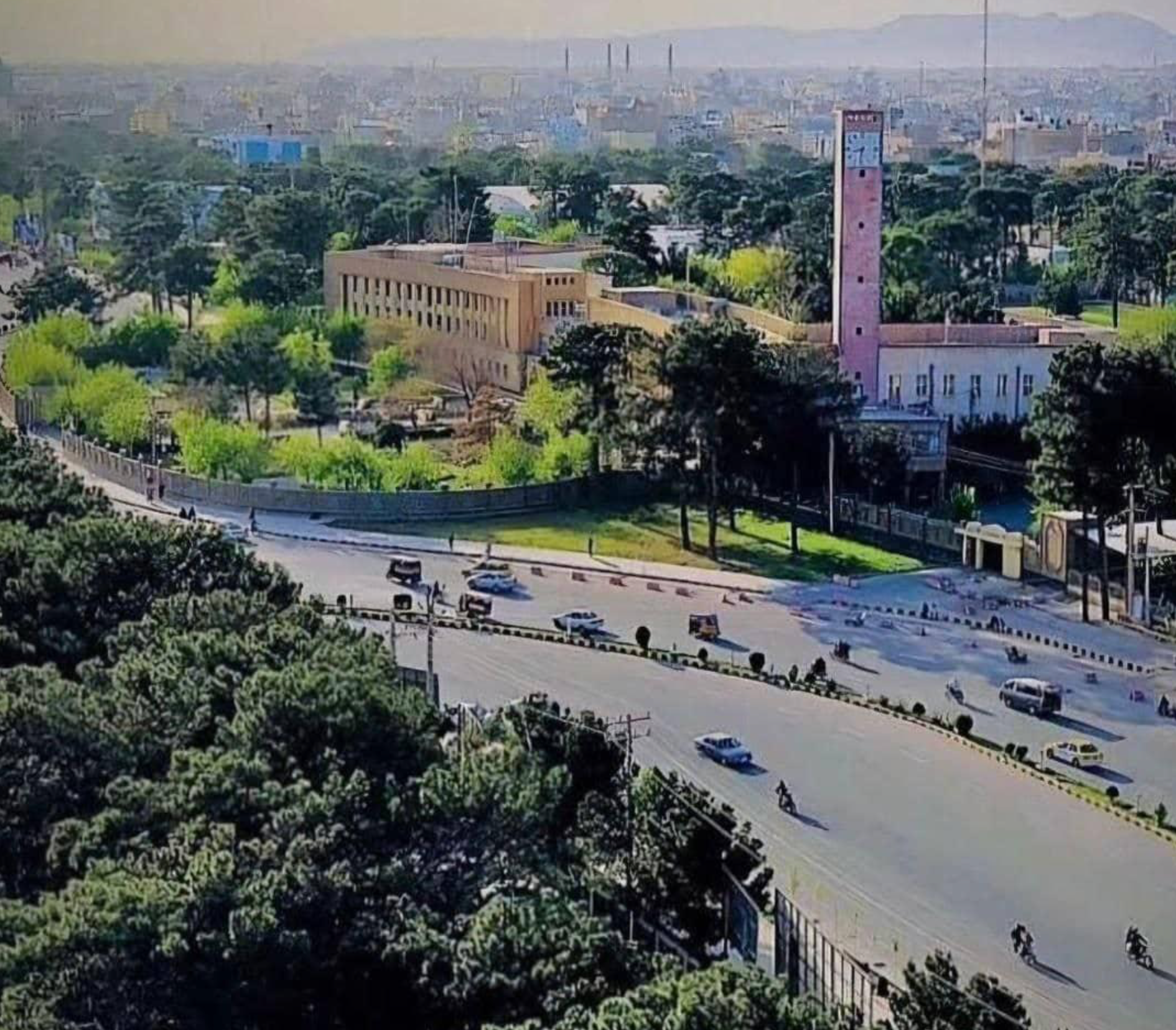 مولانا اسلام‌جار: هرات ښار معیاري پراختیا او منظم پلان ته جدي اړتیا لري