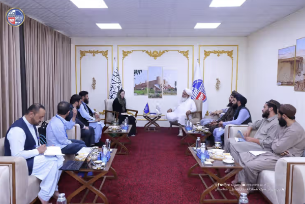 طالبان يدعو إلى تنفيذ مشاريع الإغاثة بالتنسيق مع الحركة