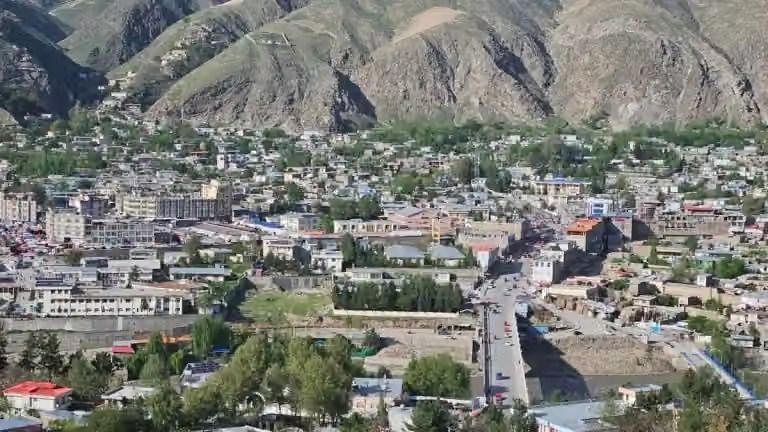 منابع می‌گویند فرماندهی طالبان در ولسوالی کوهستان راغ بدخشان هدف حملات راکتی قرار گرفت