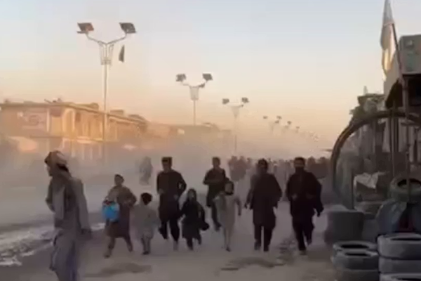 اشتباكات حدودية في قندهار بعد انتهاك وقف إطلاق النار تزامناً مع انطلاق مباحثات إسطنبول