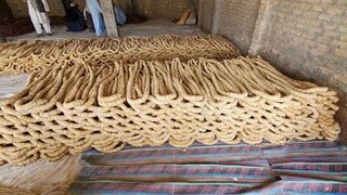 د وچو مېوو افغان سوداګر: د واګه لارې د بندېدو له امله هند ته د وچې میوې صادرات درول شوي