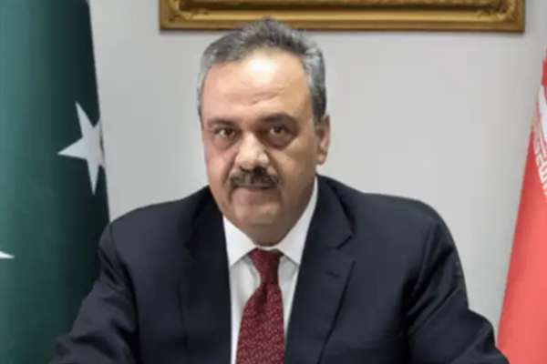 Former Pakistani Envoy Urges Taliban to Act Against TTP Militants in Afghanistan