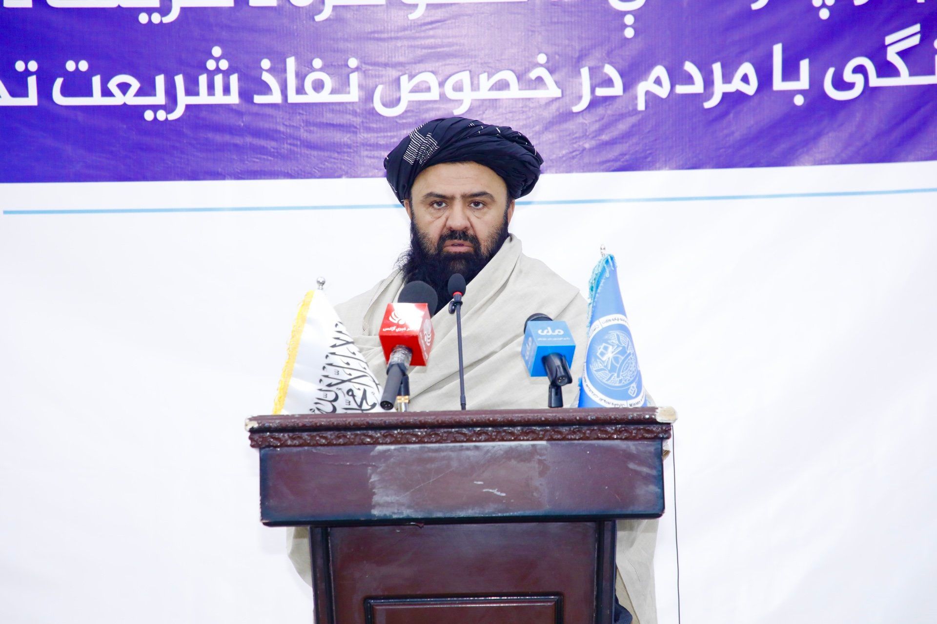 طالب چارواکی: بهر مېشتي او ناراضي هېوادوال دې بېرته راستانه شي