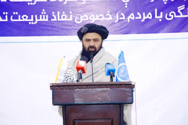 طالب چارواکی: بهر مېشتي او ناراضي هېوادوال دې بېرته راستانه شي