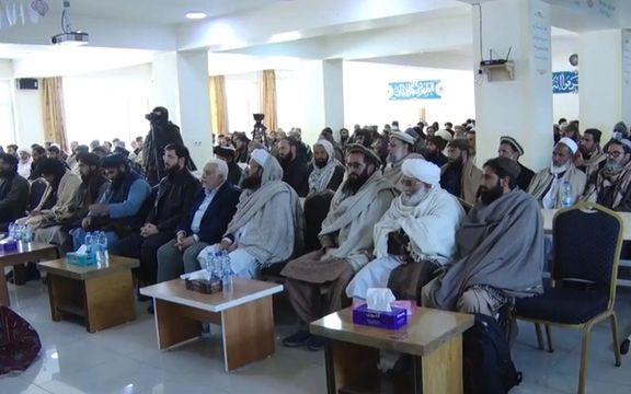 طالبانو ښوونکو ته لارښوونه کړې چې د ملا هبت الله د فرمانونو په پلي کولو کې مرسته وکړي