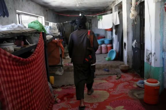 د طالبانو له زندان روایتونه؛ 'ښځې د خپلو مېړونو د جرمونو له امله بندیانې دي'