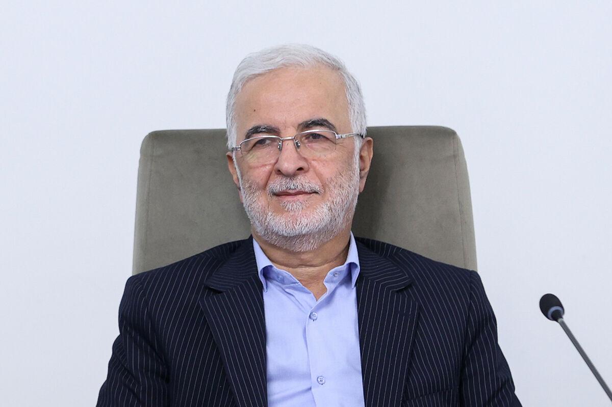 د ایران د کورنیو چارو وزیر وايي افغان کډوال د ایران له پرمختګ او ودې سره مرسته کوي