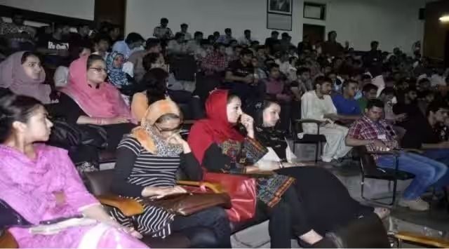 دانشجویان افغان در نامه‌ای به وزارت خارجه هند خواستار صدور ویزای تحصیلی شدند