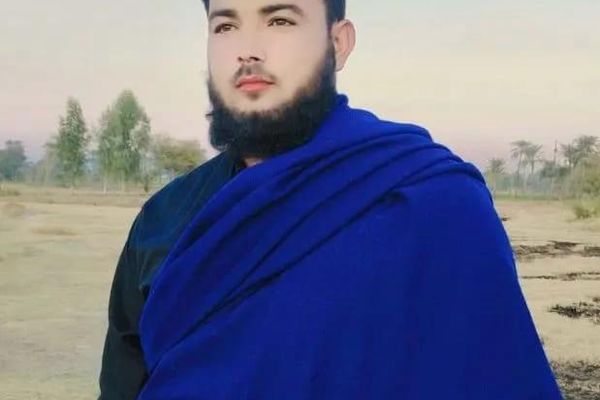 لکي مروت: د سرتېري ورور له غمه د مليشې ځواک دنده پرېښودونکی په بمي چاودنه کې ووژل شو