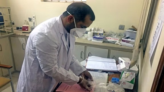 روان کال؛ د پاکستان په سند ایالت کې ۳۲۹ ماشومان پر اېډز ناروغۍ اخته شوي دي