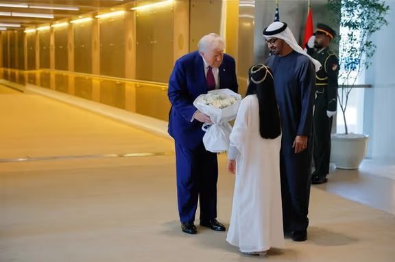 ټرمپ د متحده عربي اماراتو مشر ته امریکا ته د سفر بلنه ورکړه