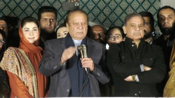 نواز شریف د حکومت جوړولو لپاره نورو ګوندونو ته بلنه ورکړه