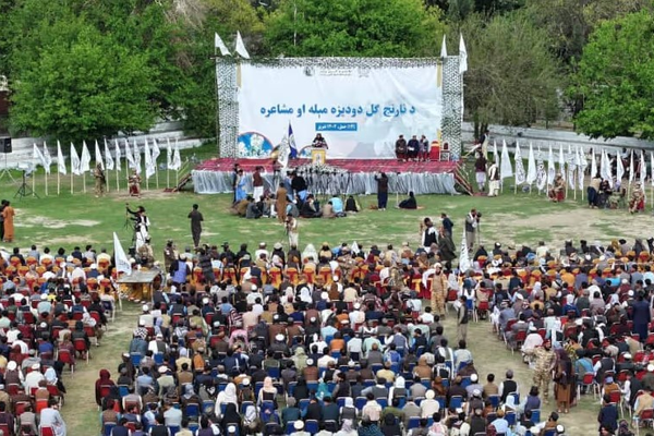 قانون جديد من طالبان: منع نقد زعيم الحركة وحظر القصائد الغزلية