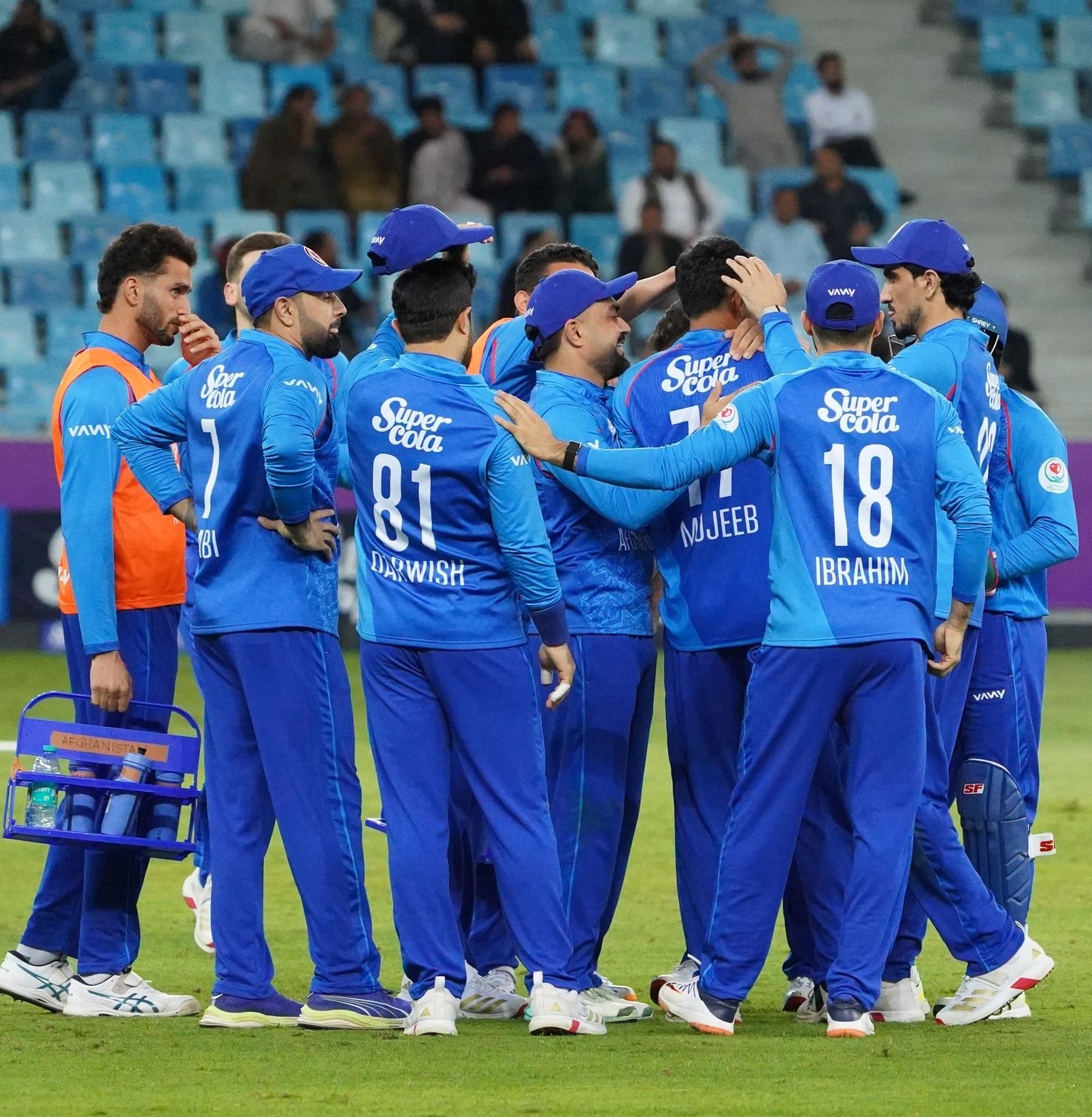 د کرېکټ تر نړۍوال جام وړاندې؛ افغان لوبډله د سکاټلنډ او وېسټ انډیز په وړاندې لوبه کوي