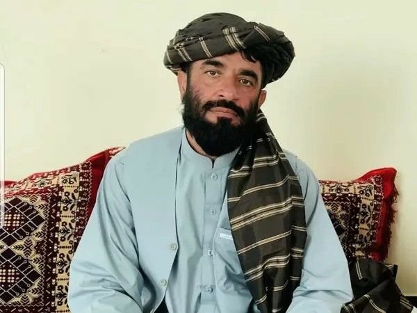 طالبان یک فعال مدنی را به دلیل فعالیت سیاسی در ولایت هلمند بازداشت کرد