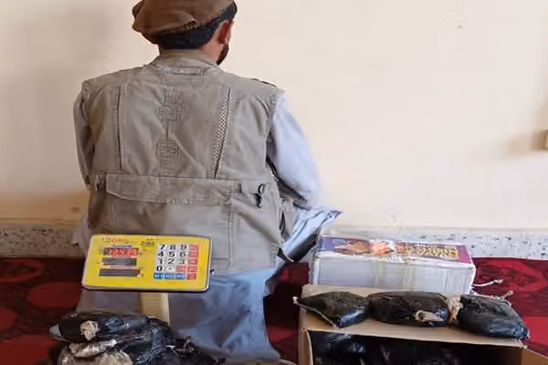 طالبانو په کندز او بدخشان کې د څه باندې ۱۰۰ کیلوګرامه نشهيي توکو د نیولو خبر ورکړی