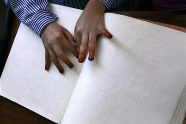 بلخ کې د نابینا او کاڼو زدهکوونکو شکایت؛ مسلکي ښوونکي نشته او تدریس له ستونزو سره مخ دی