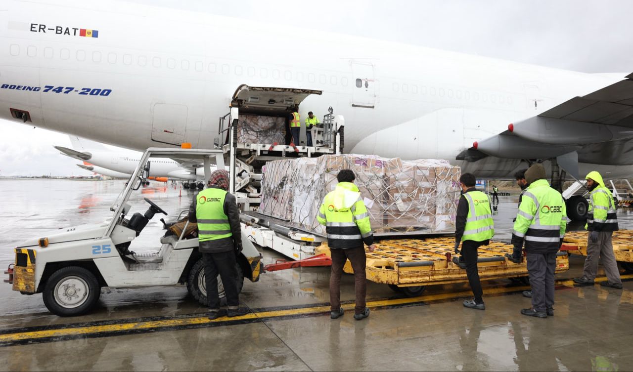 سازمان بهداشت جهانی: ۸۰ تن تجهیزات پزشکی نجات‌بخش به افغانستان رسید