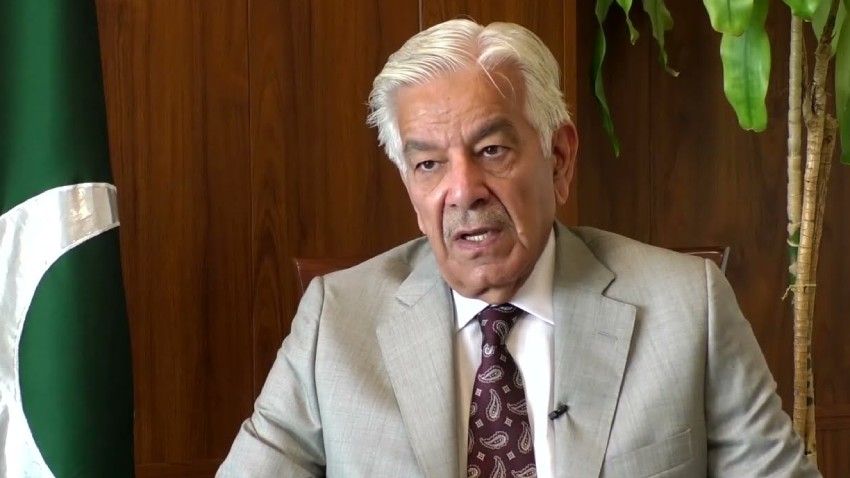 د پاکستان دفاع وزیر: له طالبانو سره د «کنټرول وړ همغږۍ» هڅه روانه ده
