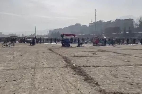 طالبان چمن حضوری کابل را به بازار کهنهفروشی تبدیل میکند