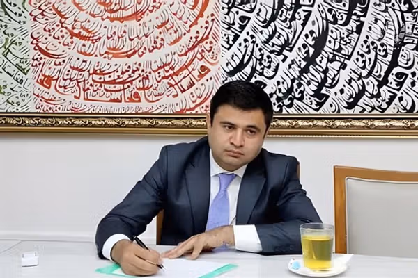 فضل محمود فضلي: د افغانستان لپاره د برېتانیا د استازي وروستۍ څرګندونې غیرمسوولانه دي