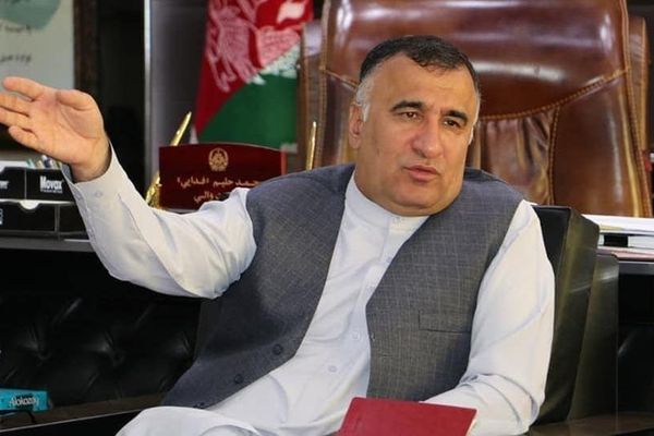 فدایي: طالبان تمجّد نظاماً يُغلق المدارس ويسجن الداعين للتعليم