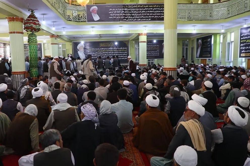 نمایندگان سراج‌الدین حقانی در مراسم فاتحه آیت‌الله فیاض شرکت کردند