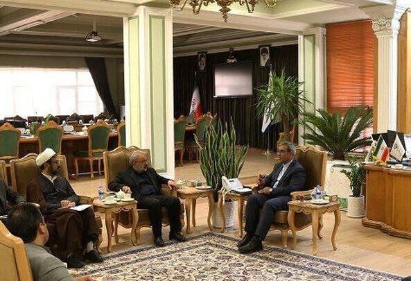 استاندار خراسان رضوی: داکتران افغان را جذب نکردیم، اکثریت اروپا رفتند