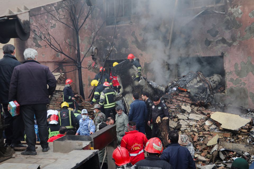 در اثر سقوط یک جت نظامی در ایران سه نفر کشته شدند