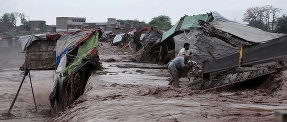 سازمان حفاظت از کودکان:صدها هزار پناهجوی افغان در اثر سیلابهای پاکستان بیخانمان شدهاند