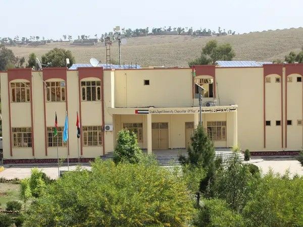 استادان دانشگاه شیخ‌زاید در خوست از پرداخت نشدن معاش‌های شان شکایت دارند