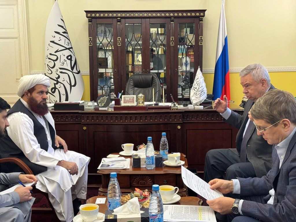 په مسکو کې د طالبانو سفیر د افغان تولیداتو لپاره پر بازارموندنې ټینګار کړی