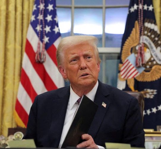  ترامپ مجوز امنیتی آنتونی بلینکن و شماری از دموکرات‌ها را لغو کرد