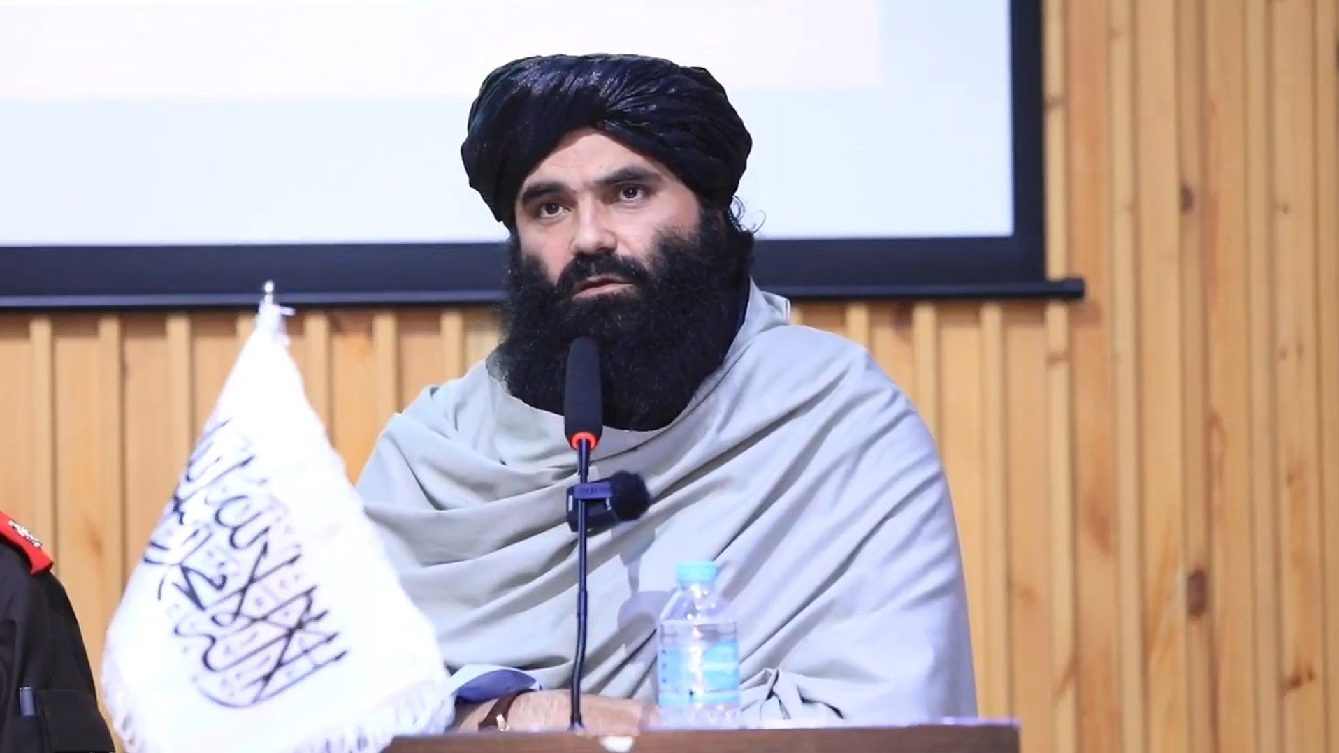 حقانی: امنیت افغانستان، امنیت منطقه و جهان است