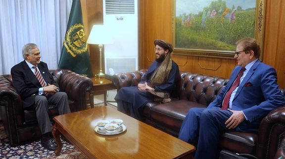 د طالبانو سفیر د پاکستان د بهرنیو چارو له وزیر سره پر دوه اړخیزو اړیکو غږېدلی