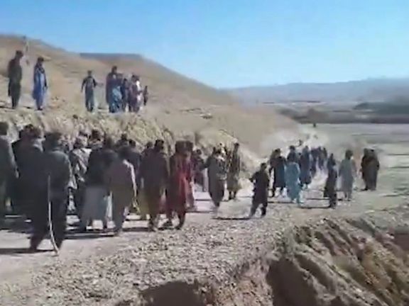 سرچینې: د کور په کور تالاشۍ پر سر د غور د خلکو او طالبانو ترمنځ وسله واله نښته شوې