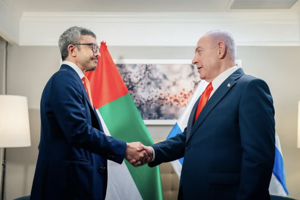 وزير خارجية الإمارات يلتقي نتنياهو في نيويورك ويؤكد على ضرورة إنهاء الحرب في غزة