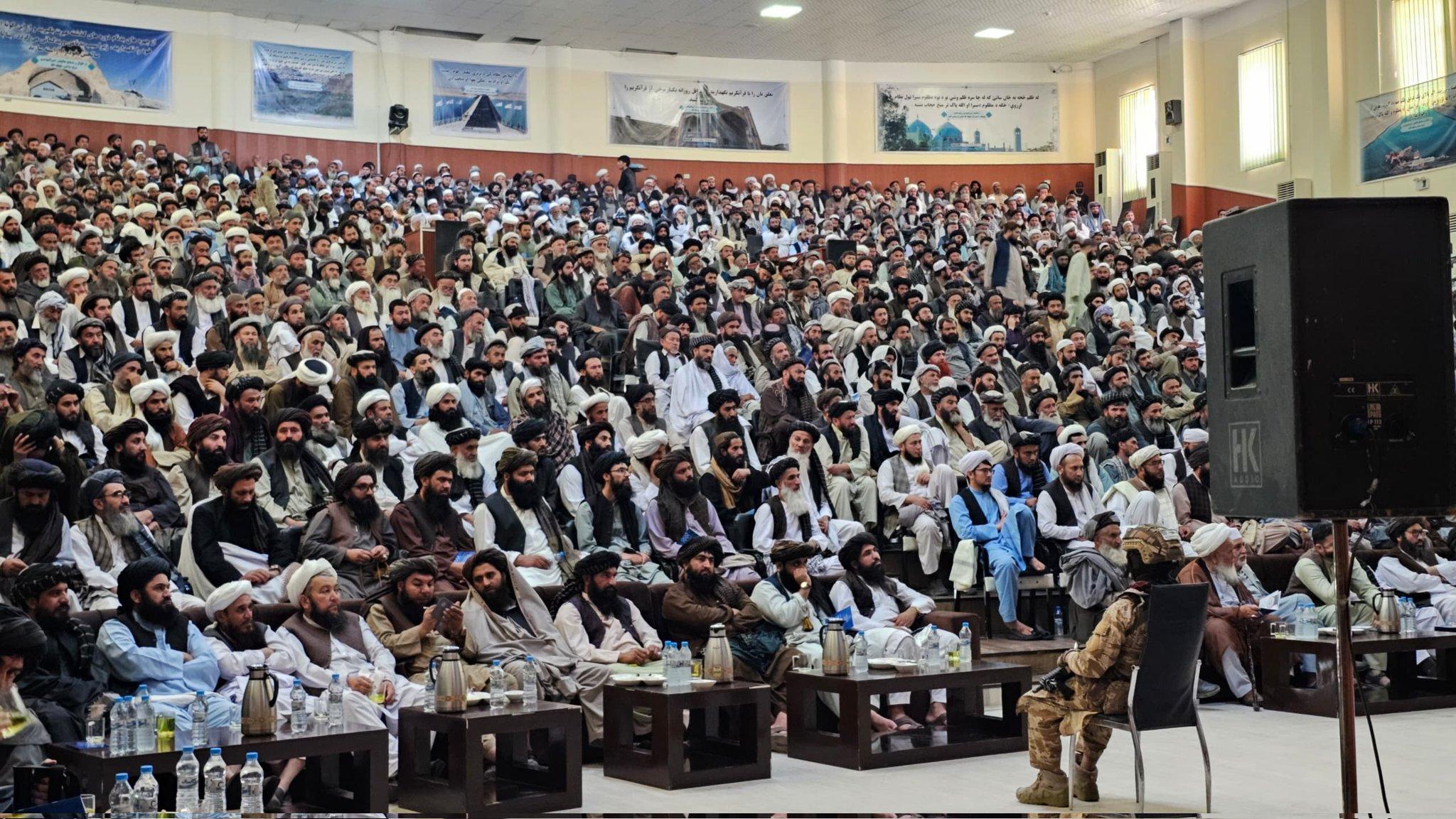 یوسف وفا د طالبانو امارت د «خلکو له متن نه انتخاب شوی» او جمهوریت «تپل شوی» نظام وباله