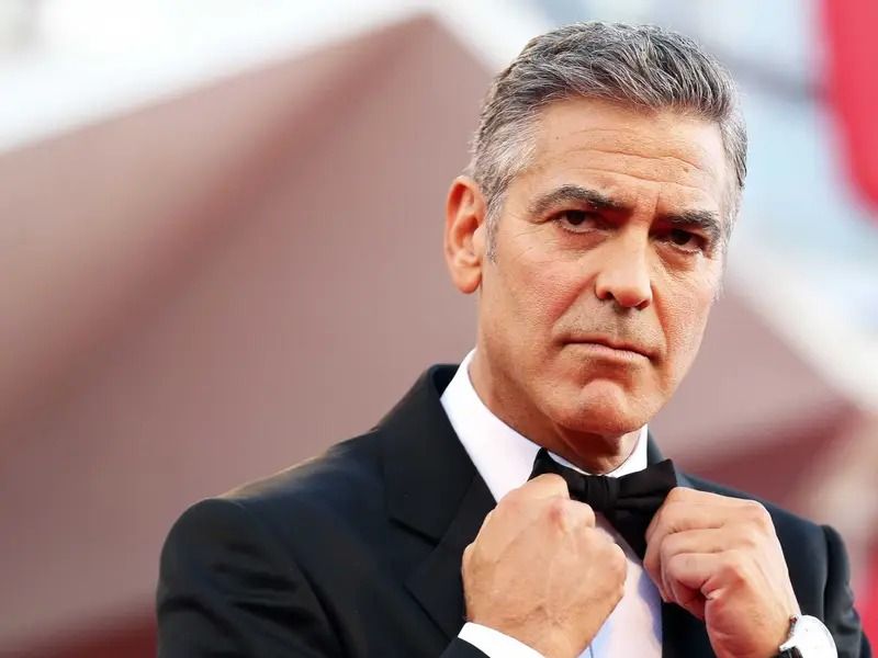 جورج کلونی از بایدن خواست از نامزدی در انتخابات ۲۰۲۴ کناره‌گیری کند