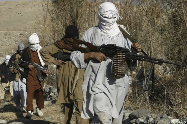 باكستان تبلغ أوزبكستان بوجود "2500 إرهابي" أوزبكي في أفغانستان