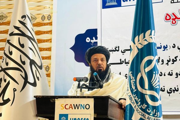 طالبانو له موسسو وغوښتل چې لرو پرتو سیمو ته خدمات پراخ او ګړندي کړي